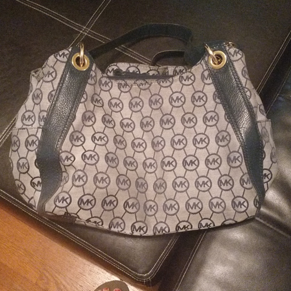 Dark navy MK bag
